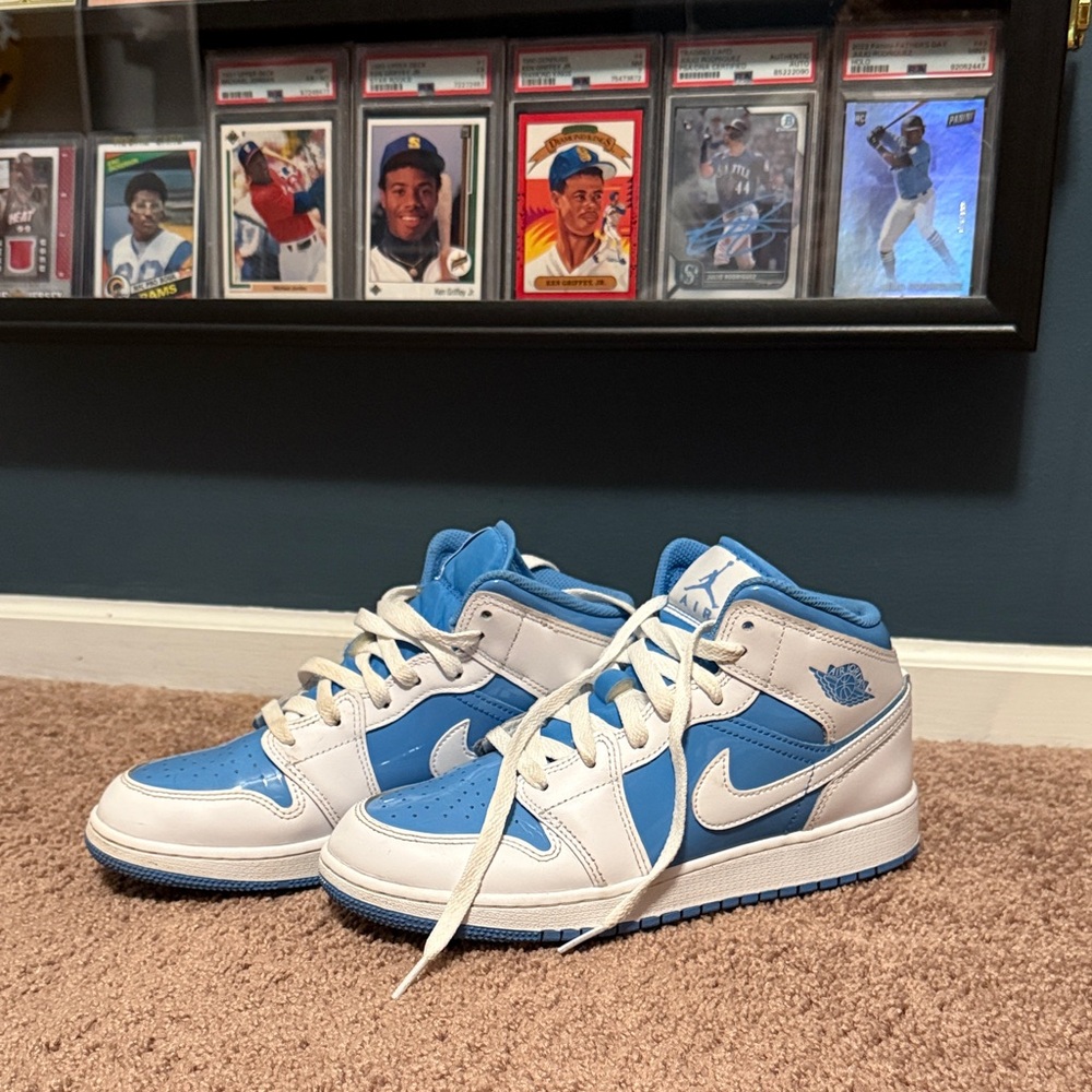 Nike Kids Sky Blue and White Sneakers